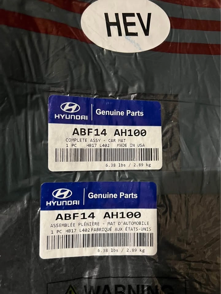 Brand new Carpet Floor Mats (Black) - Front & Rear - photo 4