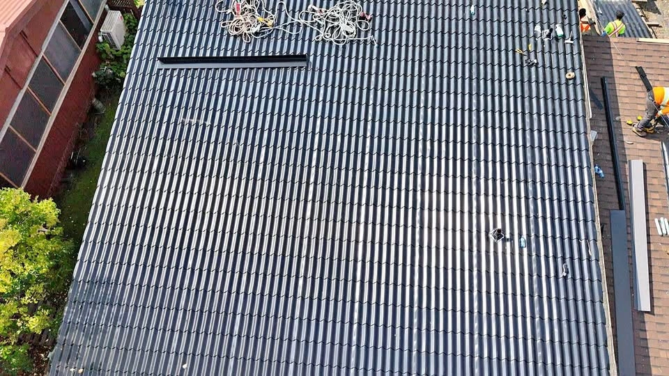 METAL ROOF $6(READ DESCRIPTION)