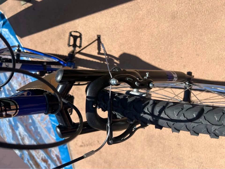 Huffy Rock Creek 26" 18 Speed Mountain Bike - New, Assembled - photo 5