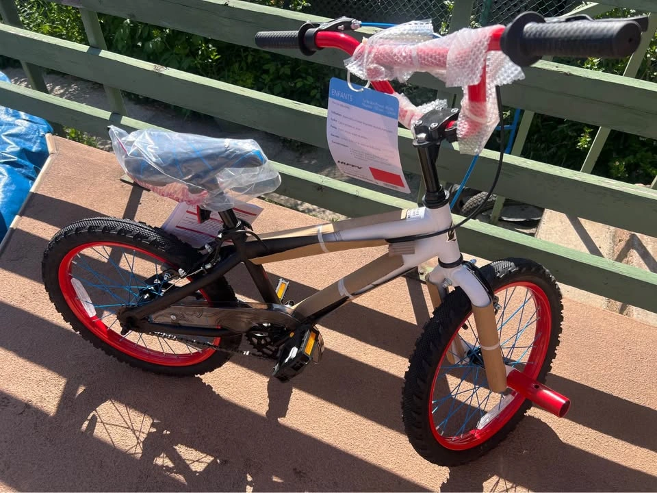 Marvel Spider-Man BMX Bike - 18" Boys Huffy - New - photo 4