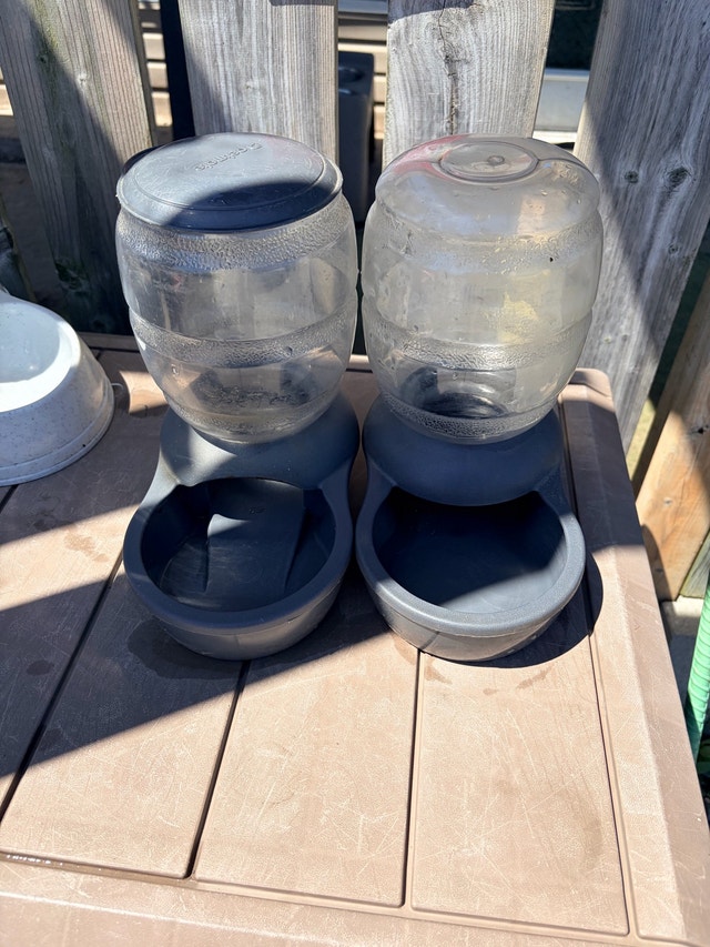 Petmate Pet Feeders (2)