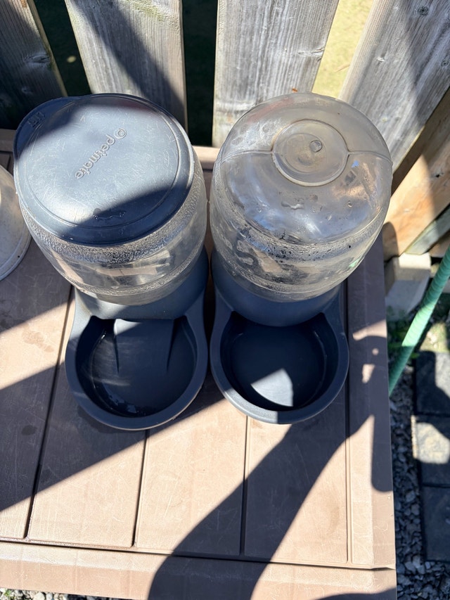 Petmate Pet Feeders (2) - photo 2