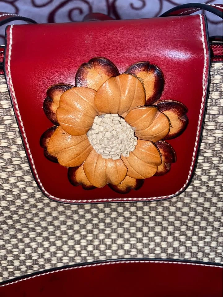 Red and Beige Handbag/Purse - photo 5