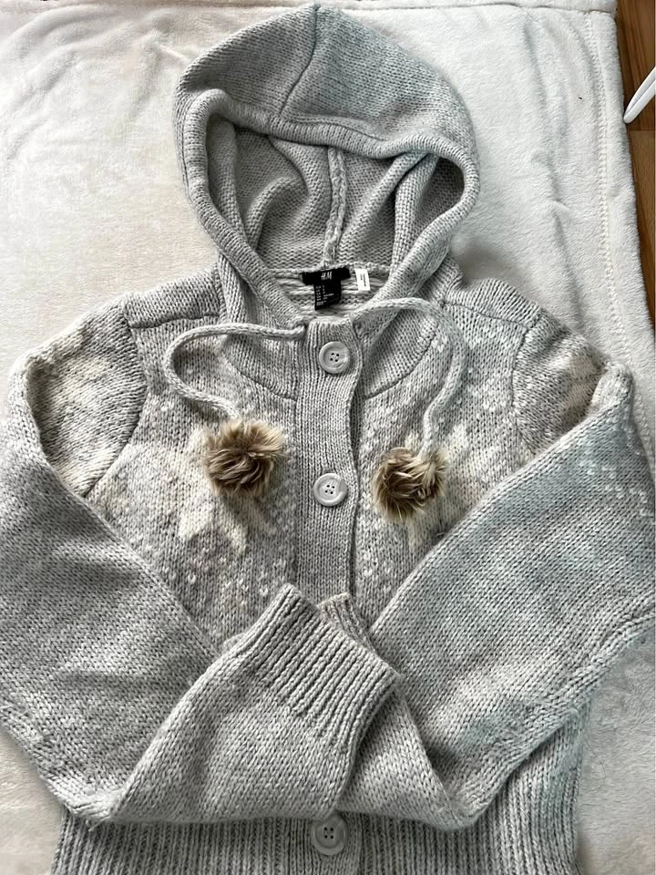 H&M Grey and White Long Knitted Sweater