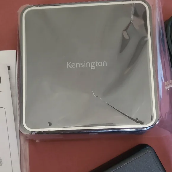 Kensington Thunderbolt 3 Nano Dock- SD2400T image indicator(3)