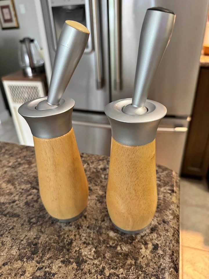 Chef'n Salt and Pepper Grinders