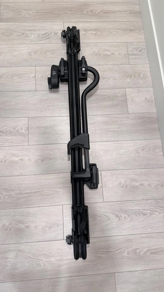 Thule ProRide XT Roof Bike Rack + Locks - photo 2
