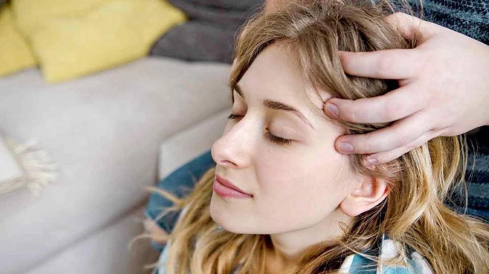 Head Massage in Garage
