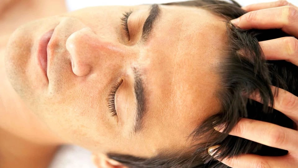 Head Massage in Garage - photo 3