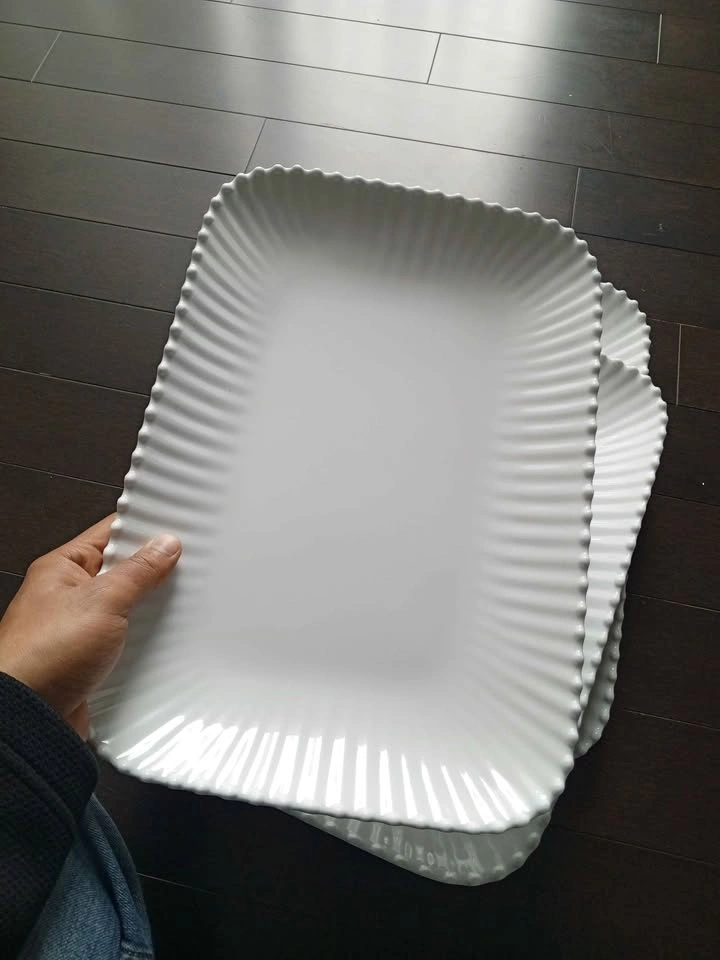 3 Beautiful White Trays - photo 2