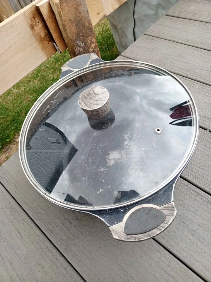 Pot with glass cap - photo 4
