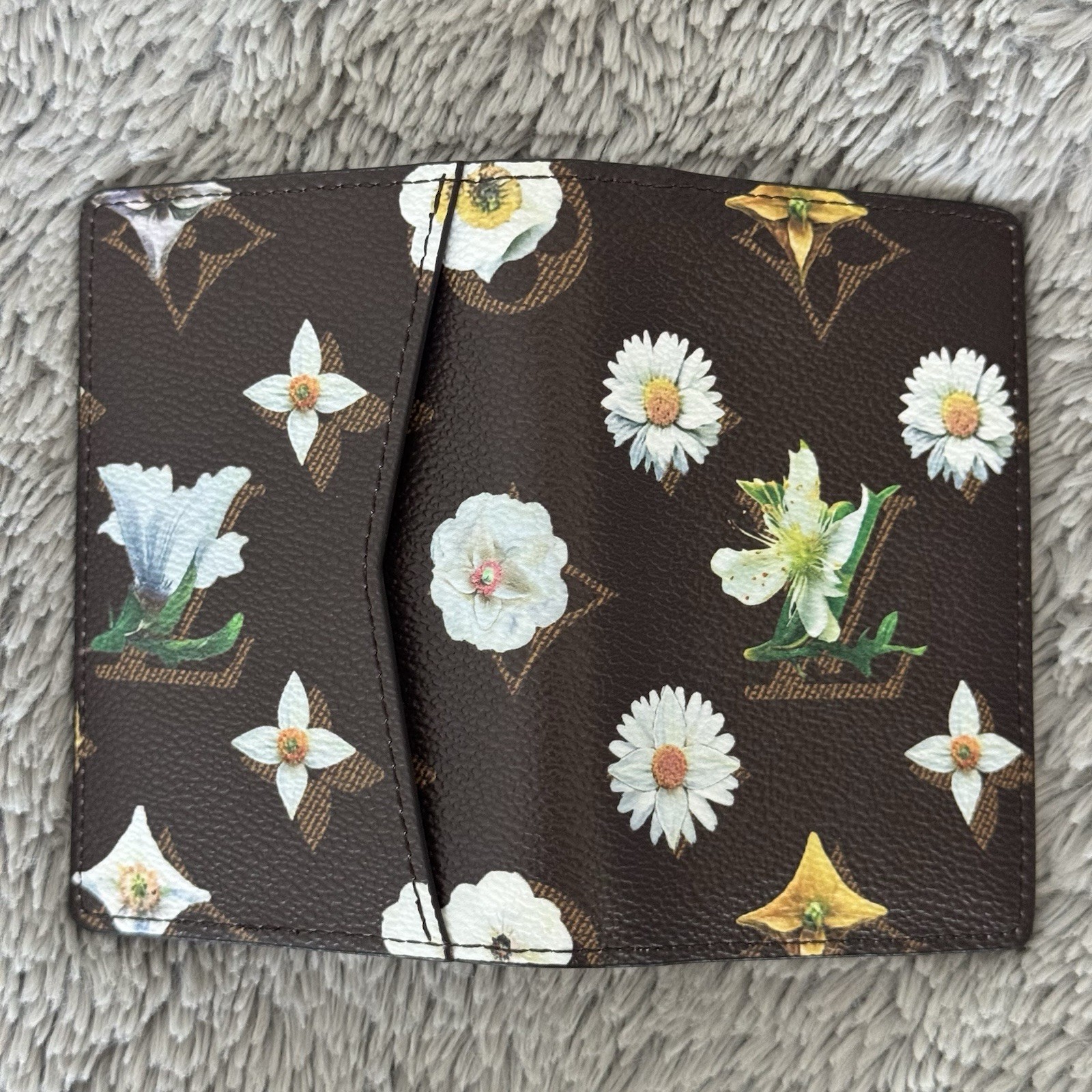 Louis Vuitton Floral Monogram Canvas Pocket Organizer - photo 3