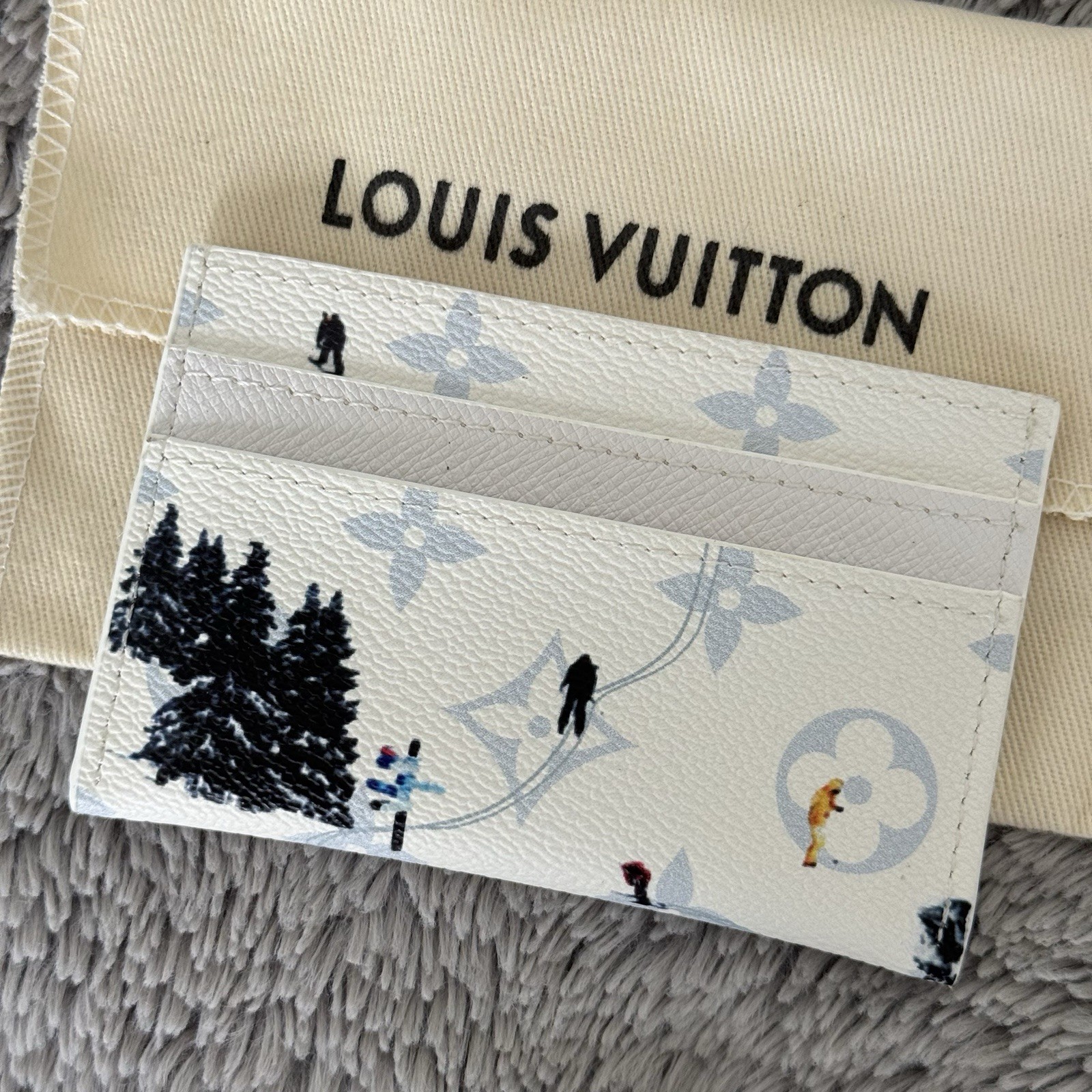 Louis Vuitton White Snow Ski Coated Canvas Double Cardholder For - photo 4