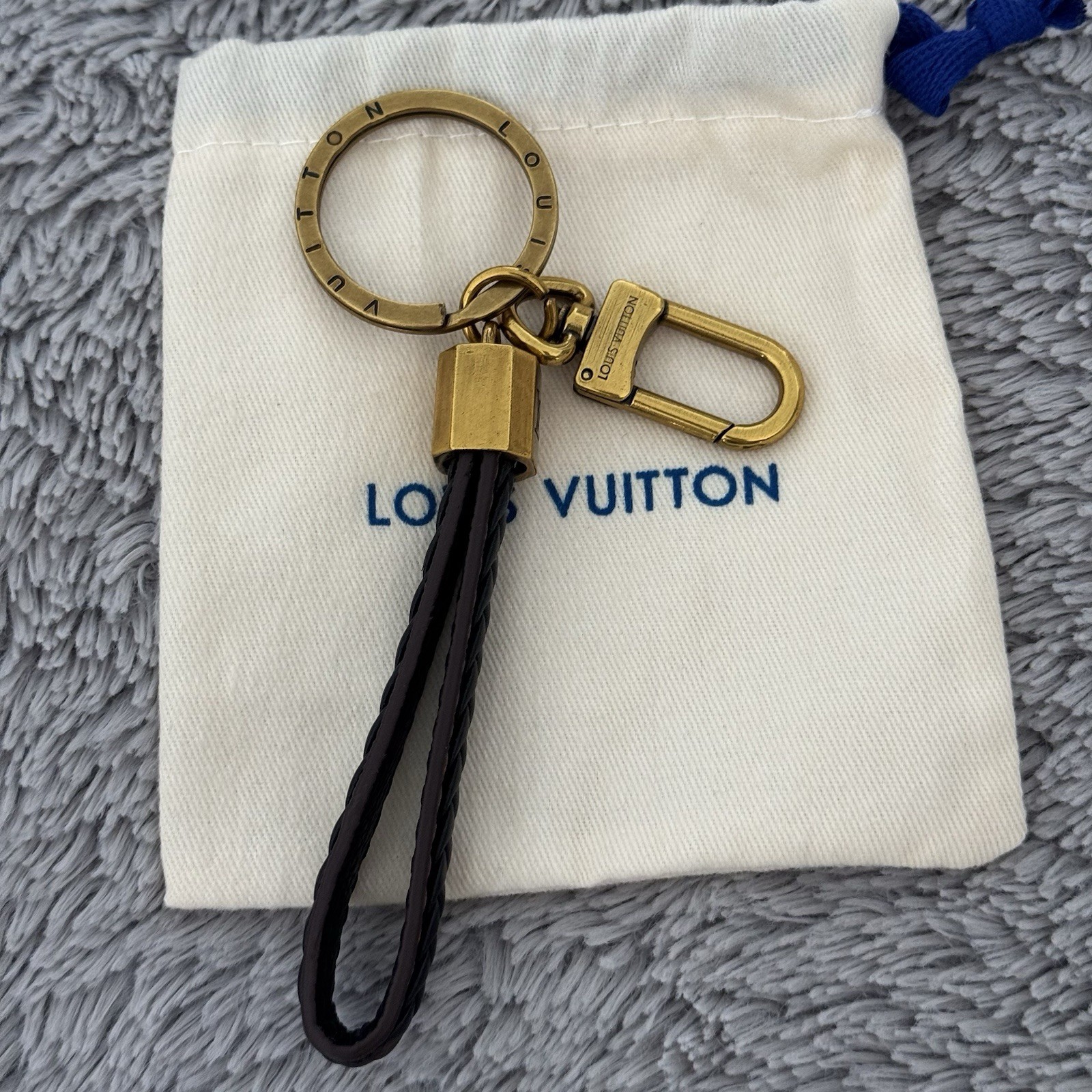 Black Leather Rope Keychain LV - photo 4