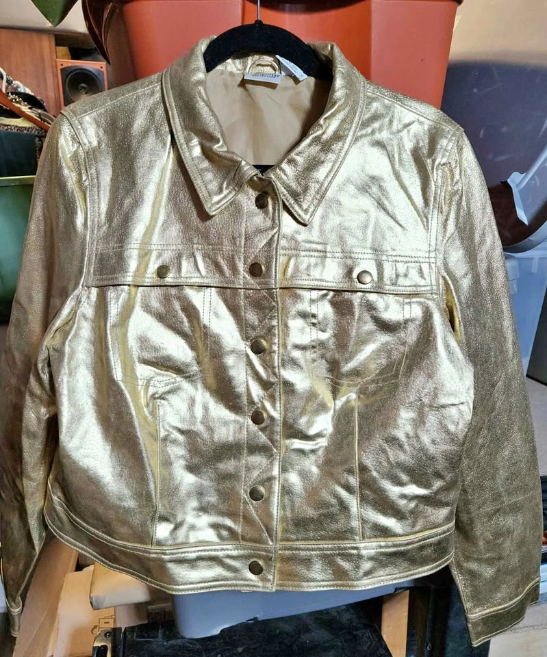 Gold leather jacket (04)