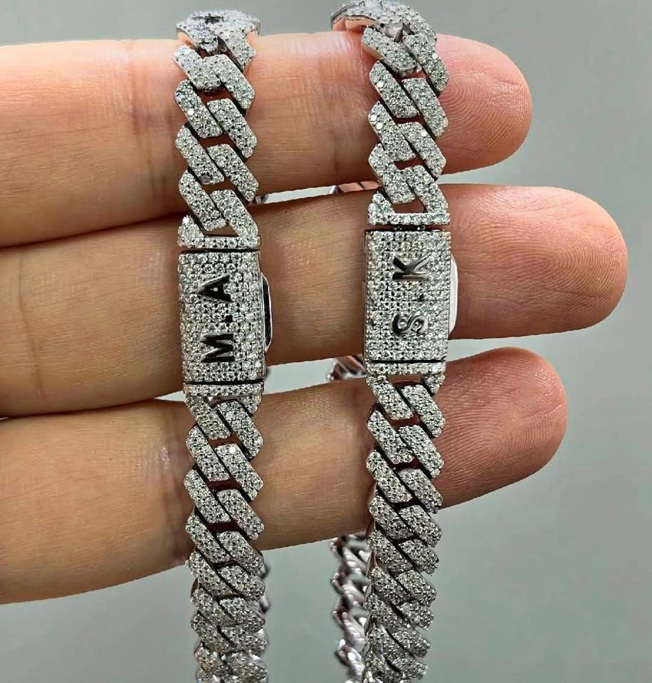 Custom VVS Jewelry: Bracelets, Pendants, Rings