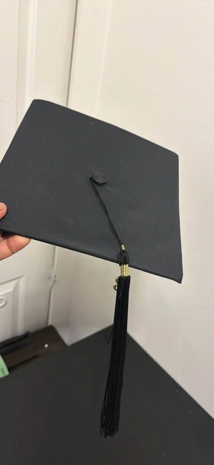 🎓 Graduation Gown for Sale 🎓 - photo 5