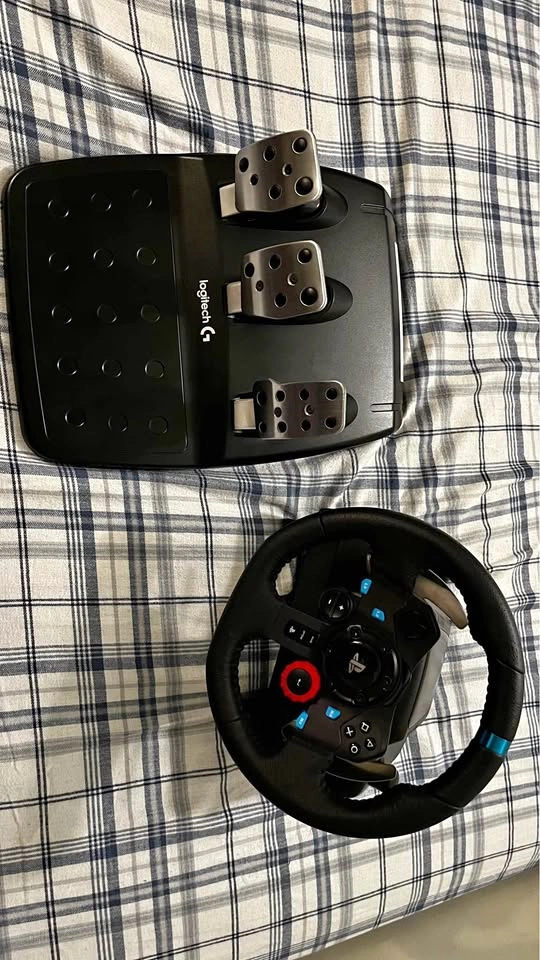 Logitech G29 Steering Wheel + Pedals