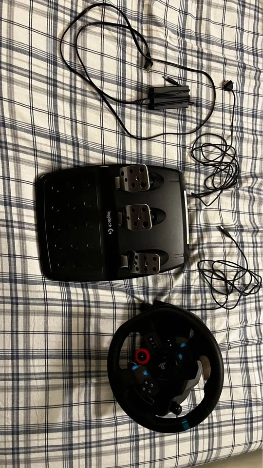 Logitech G29 Steering Wheel + Pedals - photo 4