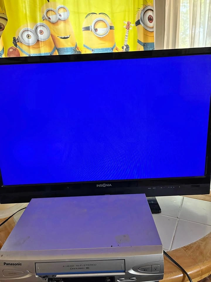 32 inch color tv with HDMI/AV/USB connection