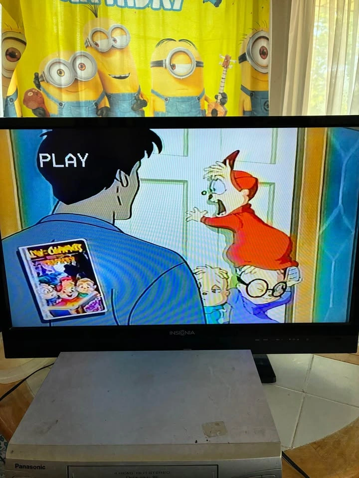 32 inch color tv with HDMI/AV/USB connection - photo 4
