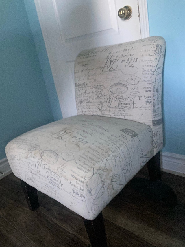 Armless Chair with Nice Cushion - photo 2