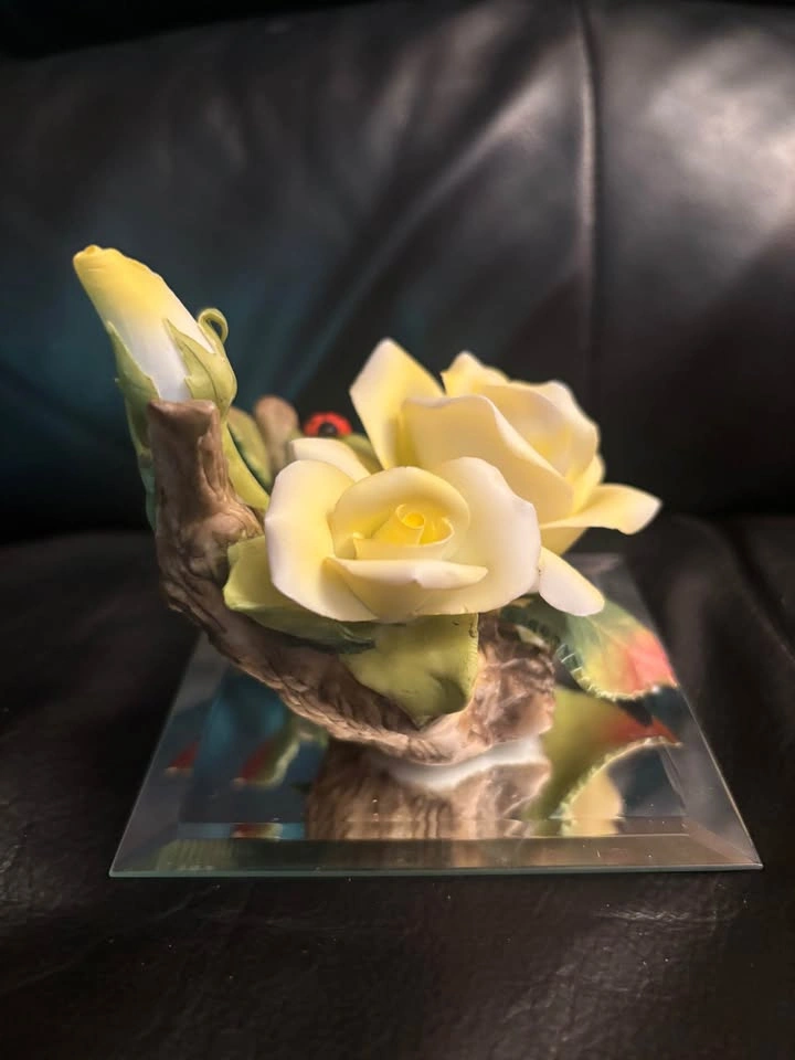 Vintage Lefton White Rose & Ladybug Figurine #04271 1984 - photo 4