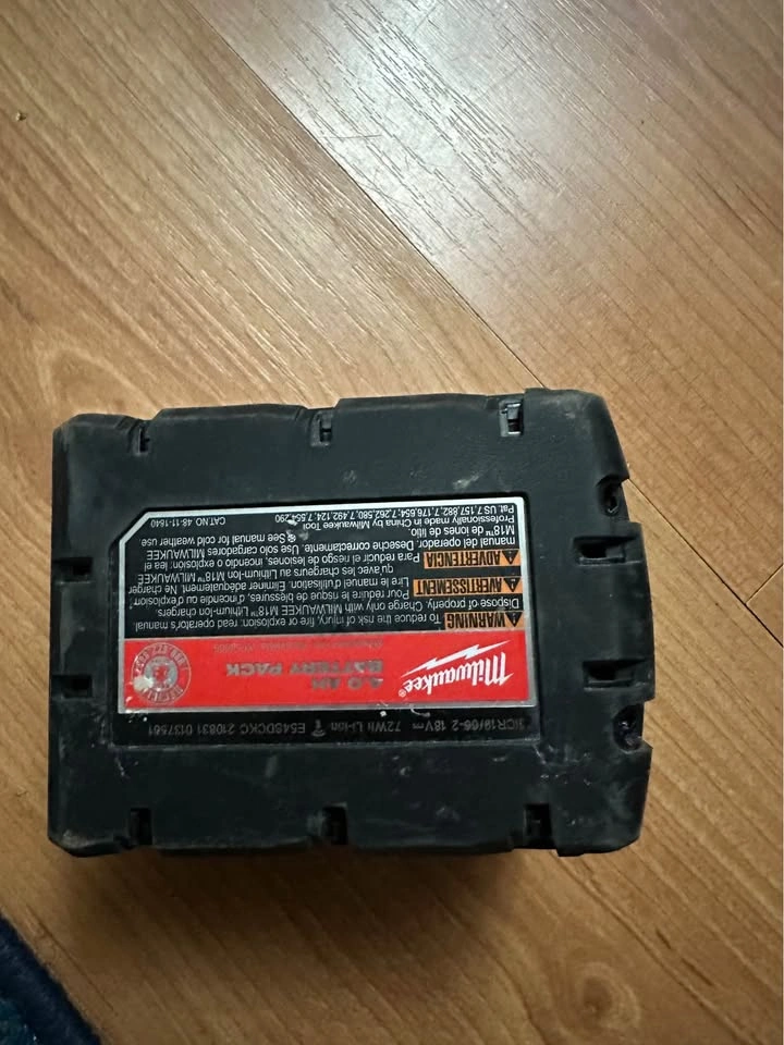Milwaukee M18 REDLITHIUM XC4.0 Battery - photo 3