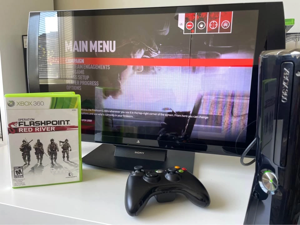 Xbox 360 with controller - photo 3