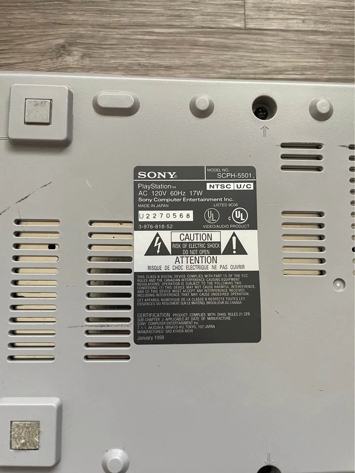 PlayStation 1 console - photo 3