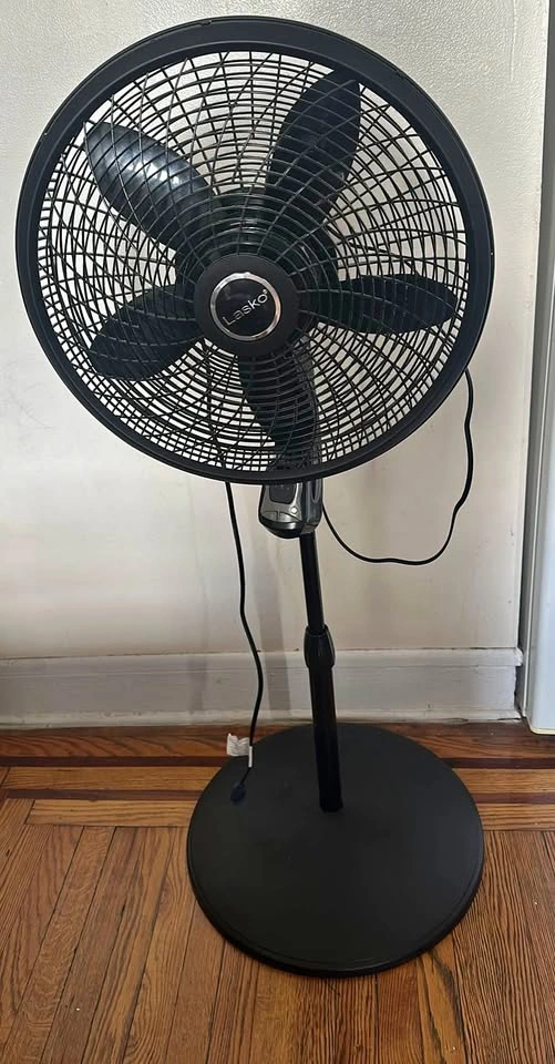 Lasko Standing Fan With Remote Control
