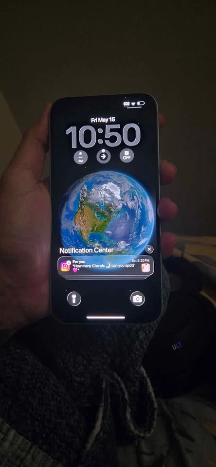 Apple iPhone 15 Plus Silver, 256GB. Like brand new! - photo 5