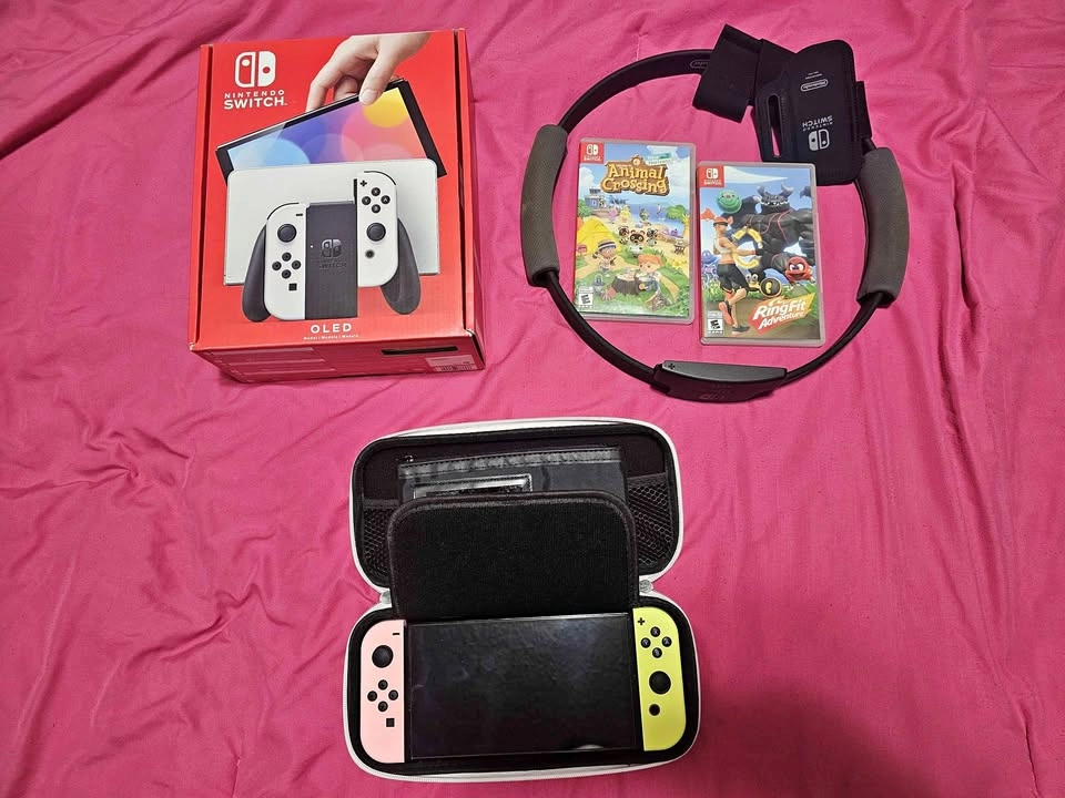 Nintendo Switch OLED with 2 Games