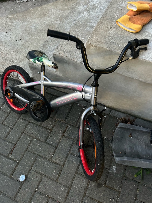 Kids Boy Bicycle - 16 Inch Wheels - photo 3