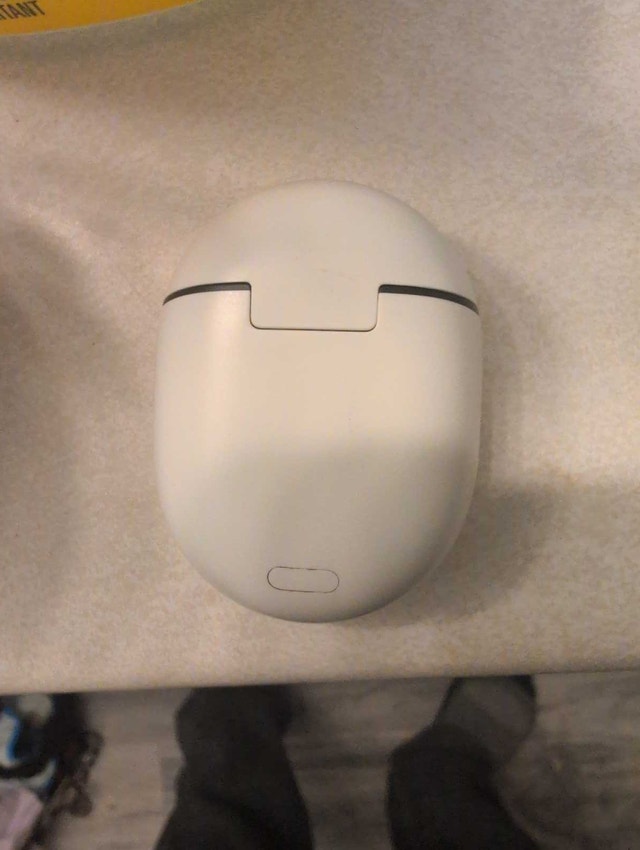 Google Pixel Buds - Used, Great Condition - photo 2