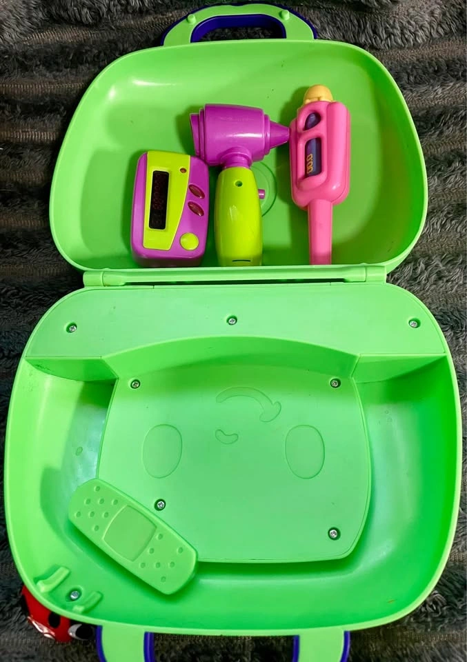 CoComelon Musical Doctor Checkup Case Toy Set - photo 3