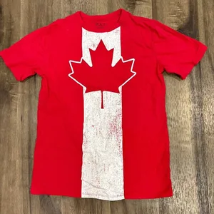 The Children’s Place Kids Canada Shirt (Size 10/12)