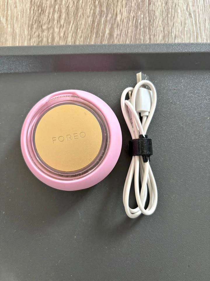 FOREO UFO Smart Mask Treatment Device - Pink (with Charging Cabl
