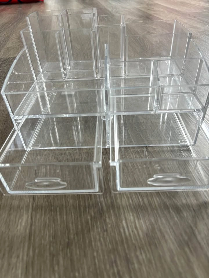 Clear Acrylic Makeup Organizer Desk Storage - Like New - photo 2