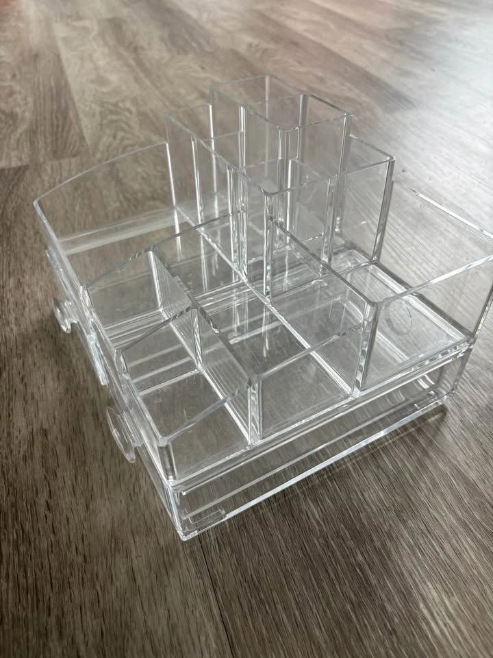 Clear Acrylic Makeup Organizer Desk Storage - Like New - photo 3