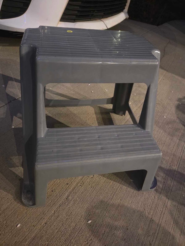 Step Stool - photo 2