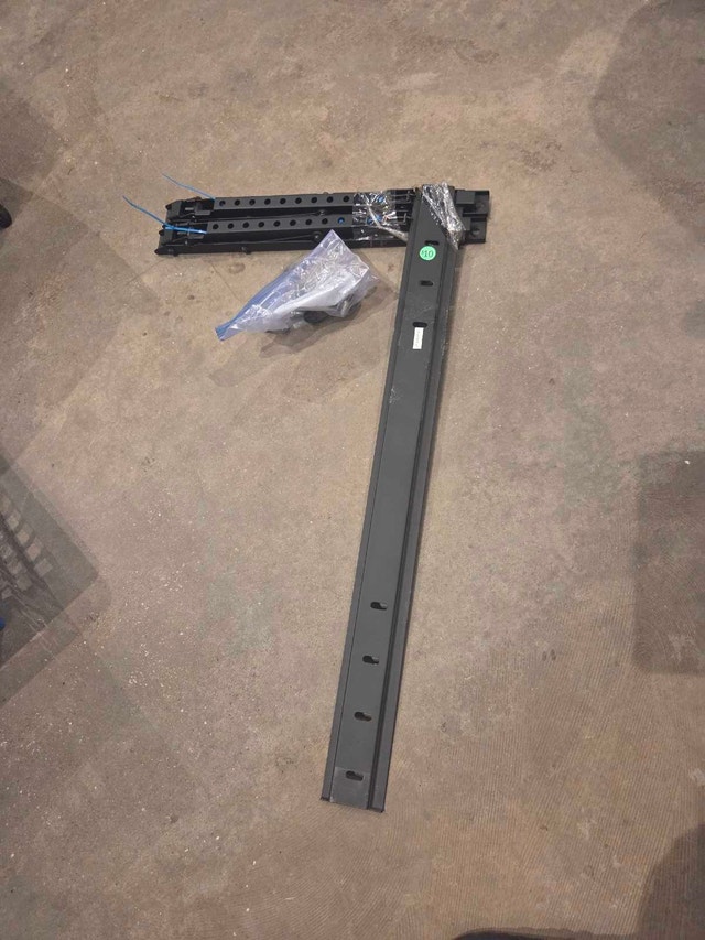 VL601 TV Mount - 88lbs Capacity