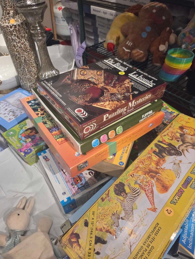 Household Items, kids toys, decors and more - photo 2