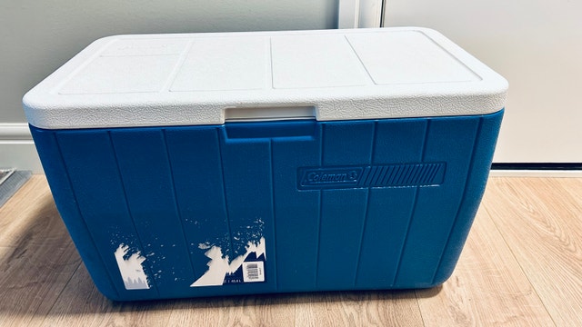 Coleman Cooler / Ice Chest – Blue & White
