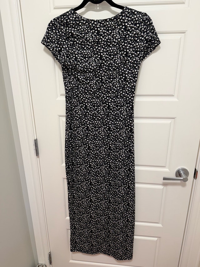Women’s Clothing Bundle Size S/P – Dress, Leather Jacket & Cozy - photo 3