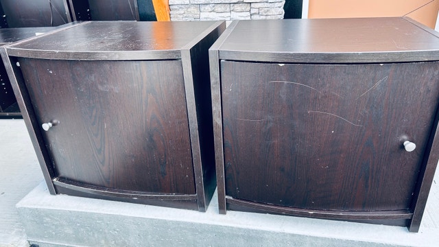 3 Piece Furniture Set for Restoration – TV Stand & 2 Nightstands - photo 2