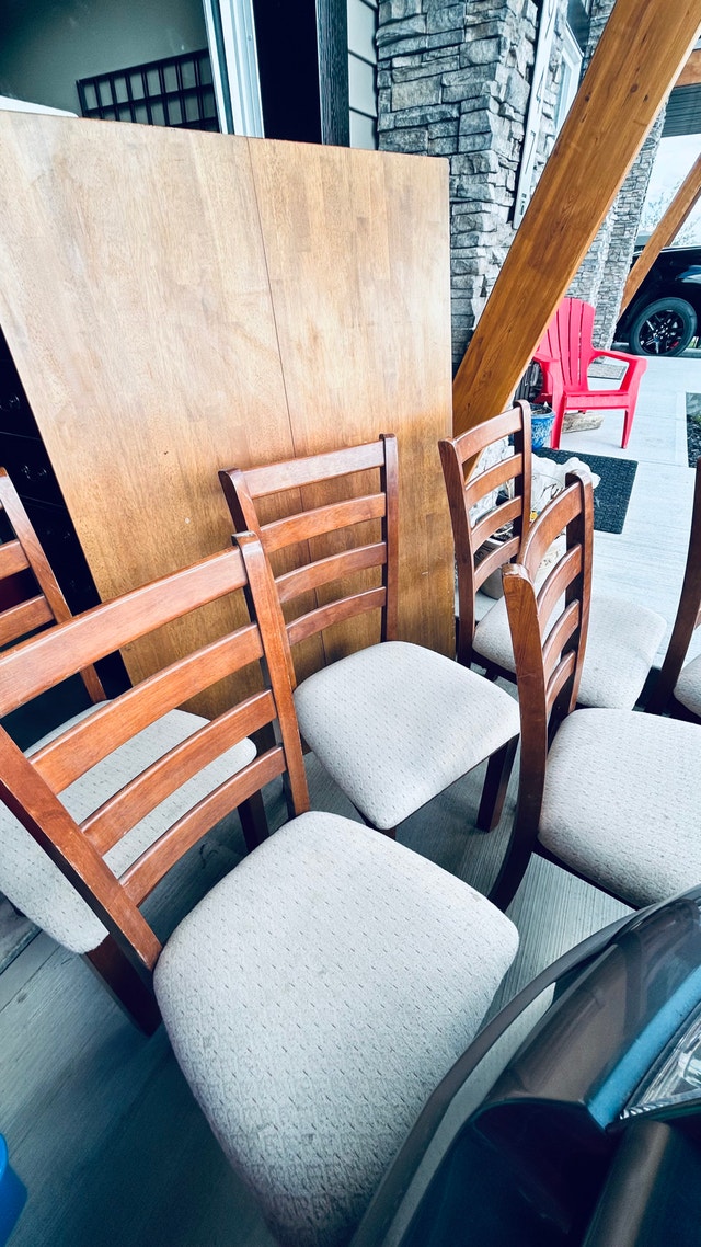 Solid Wood Dining Set – Table + 6 Chairs (Restoration Project)