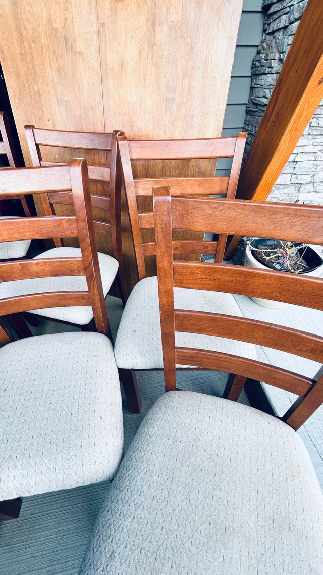 Solid Wood Dining Set – Table + 6 Chairs (Restoration Project) - photo 4