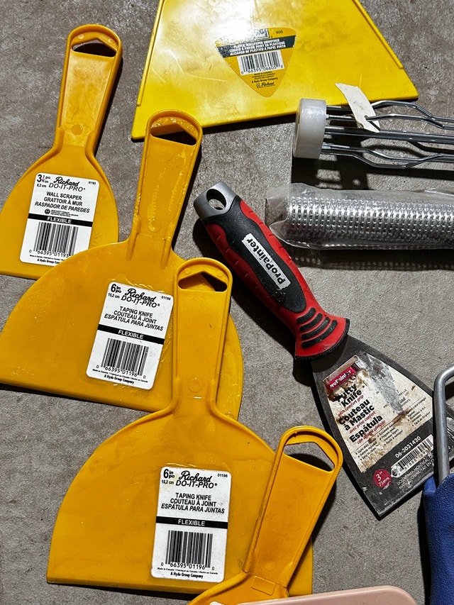 Bundle of Professional Finishing & Fiberglass Tools - photo 3