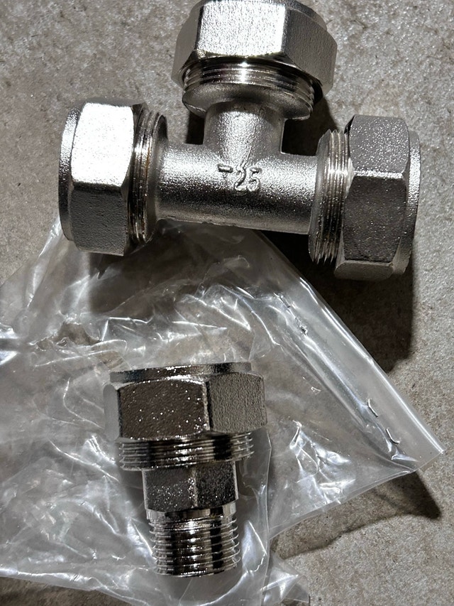 Mixed Plumbing Fittings & Connectors Lot – New - photo 4